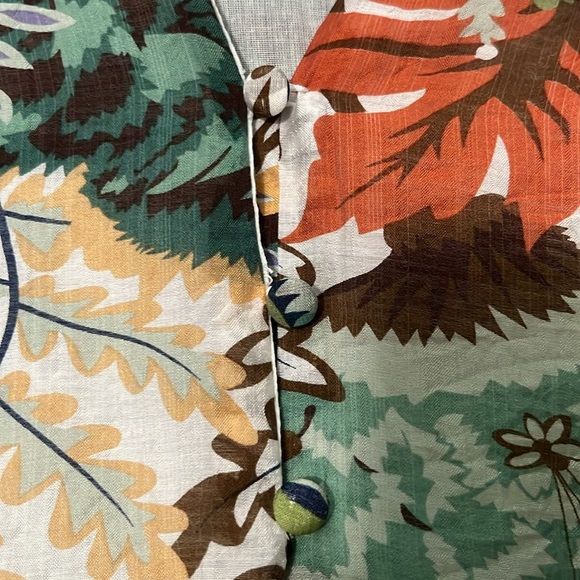 Umgee NWT beautiful top! Size medium. - Picture 3 of 8